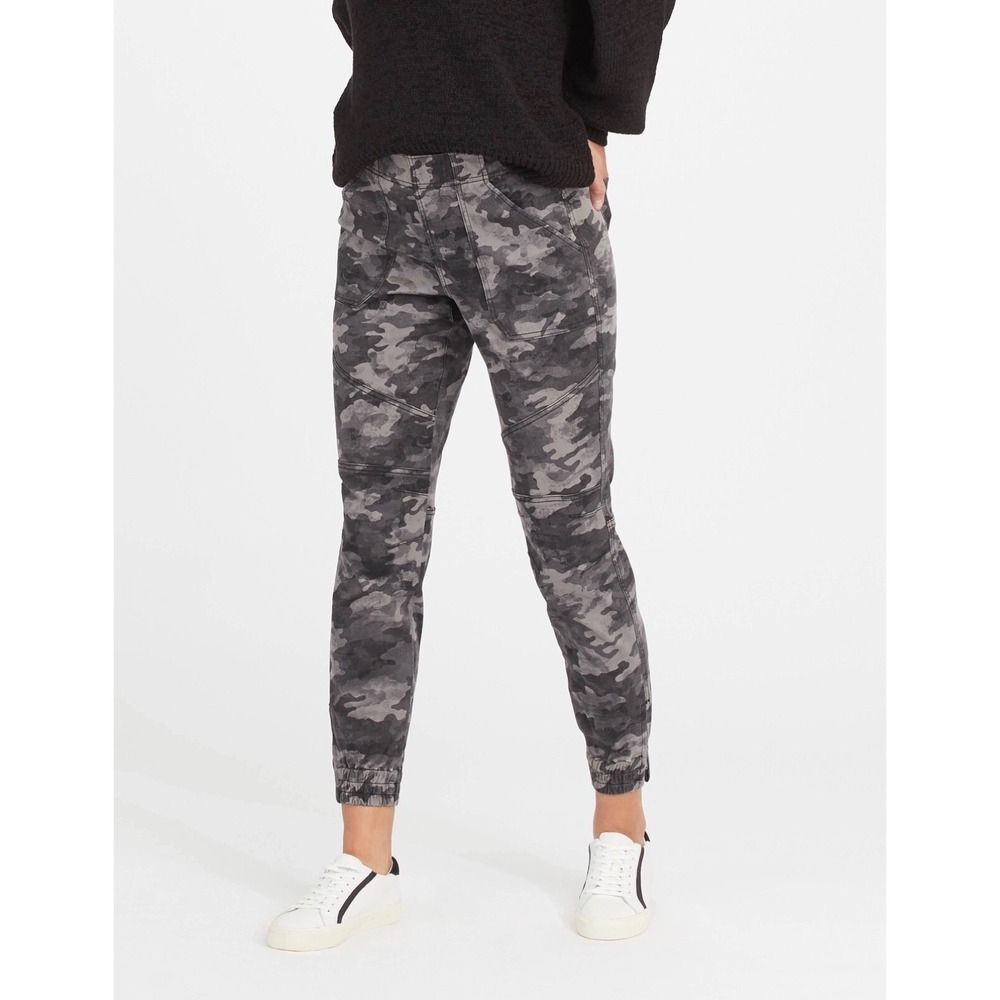 Spanx Cargo Jogger Pant Women's Small Gray Camo Stretch Twill Mid Rise Ankle Zip